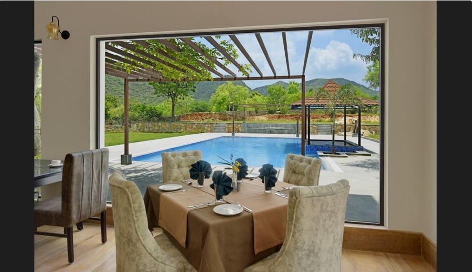 The Hunting Lodge Resort Udaipur - Villas & Pool Dabok Exterior foto